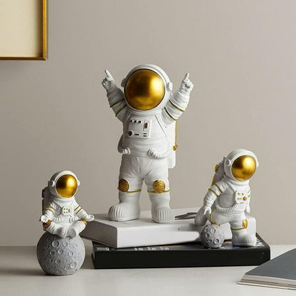 Astronaut Spaceman Statue Ornament