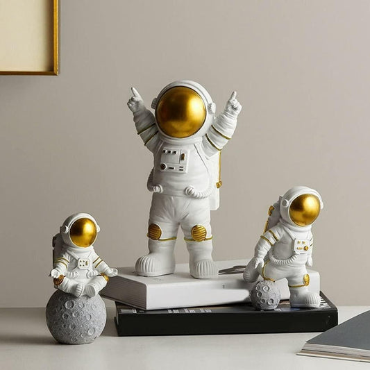 Astronaut Spaceman Statue Ornament