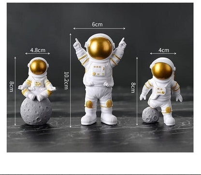 Astronaut Spaceman Statue Ornament